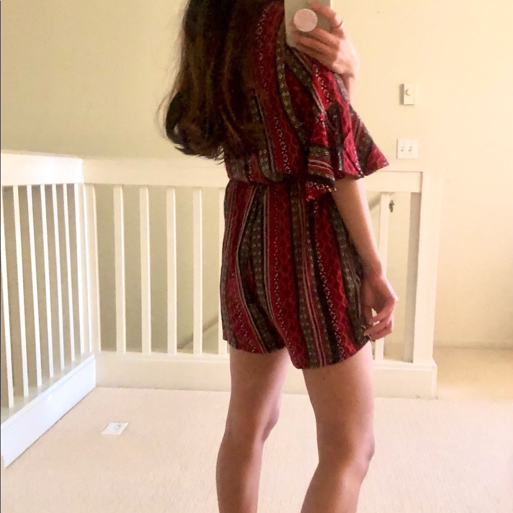Pattern Romper - Picture 2 of 4